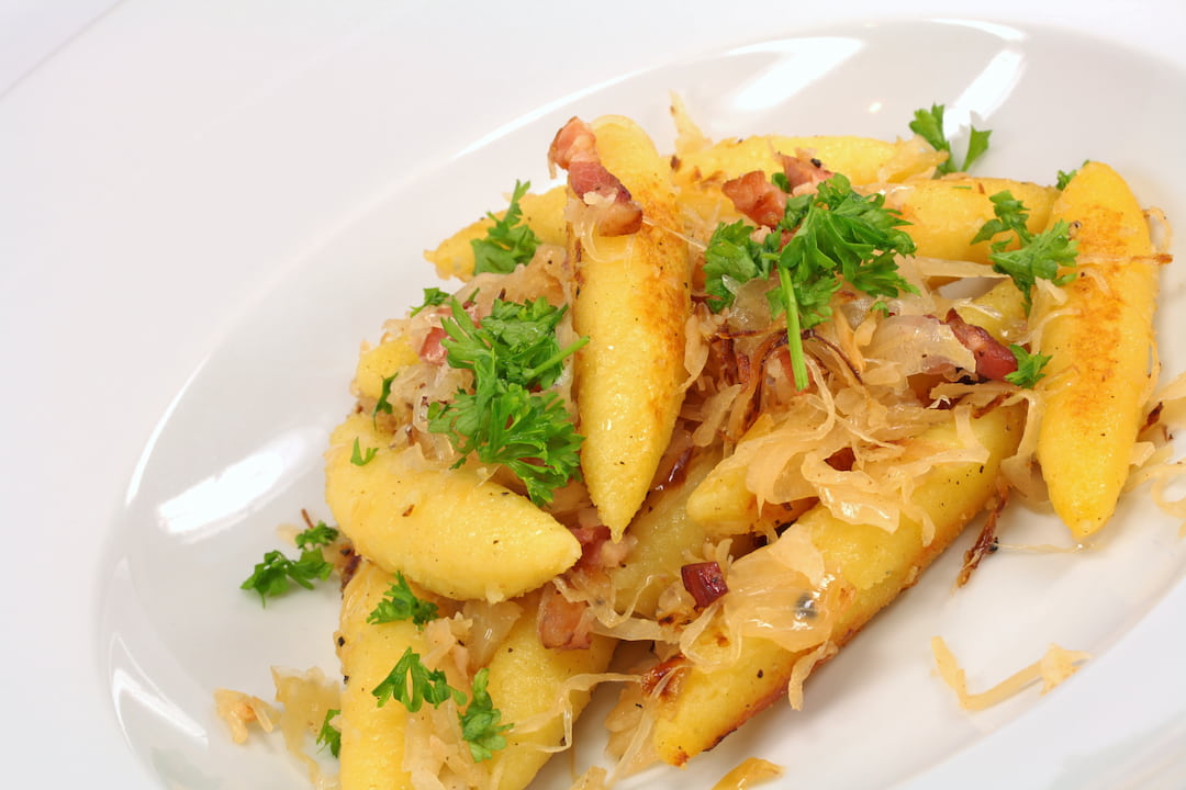 Schupfnudeln mit Sauerkraut und Speck Rezept I Südtiroler Rezepte bei